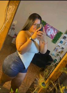 643071612: Chica busca chico en Navarra