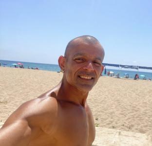 666017266: Chico busca chica en Barcelona