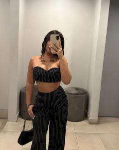 653050840: Chica busca chico en Madrid