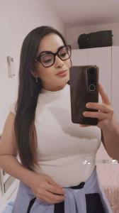 624261693: Chica busca chico en Sevilla