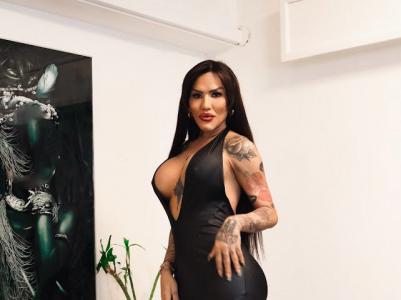 697144587: Transexual en Málaga