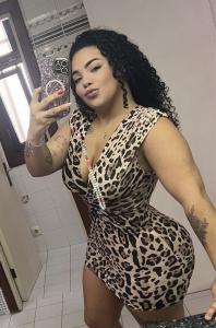 671544530: Chica busca chico en Granada