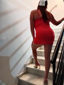 689156049: Chica busca chico en Barcelona