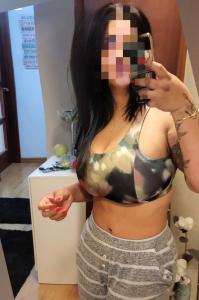 677240475: Chica busca chico en Orense