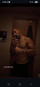 744704947: Chico busca chica en Valencia