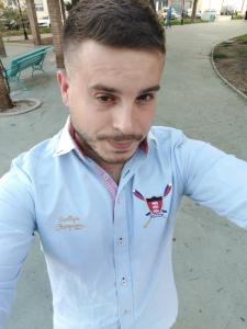 643446637: Chico busca chica en Murcia