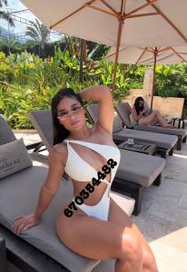 670354482: Chica busca chico en Menorca
