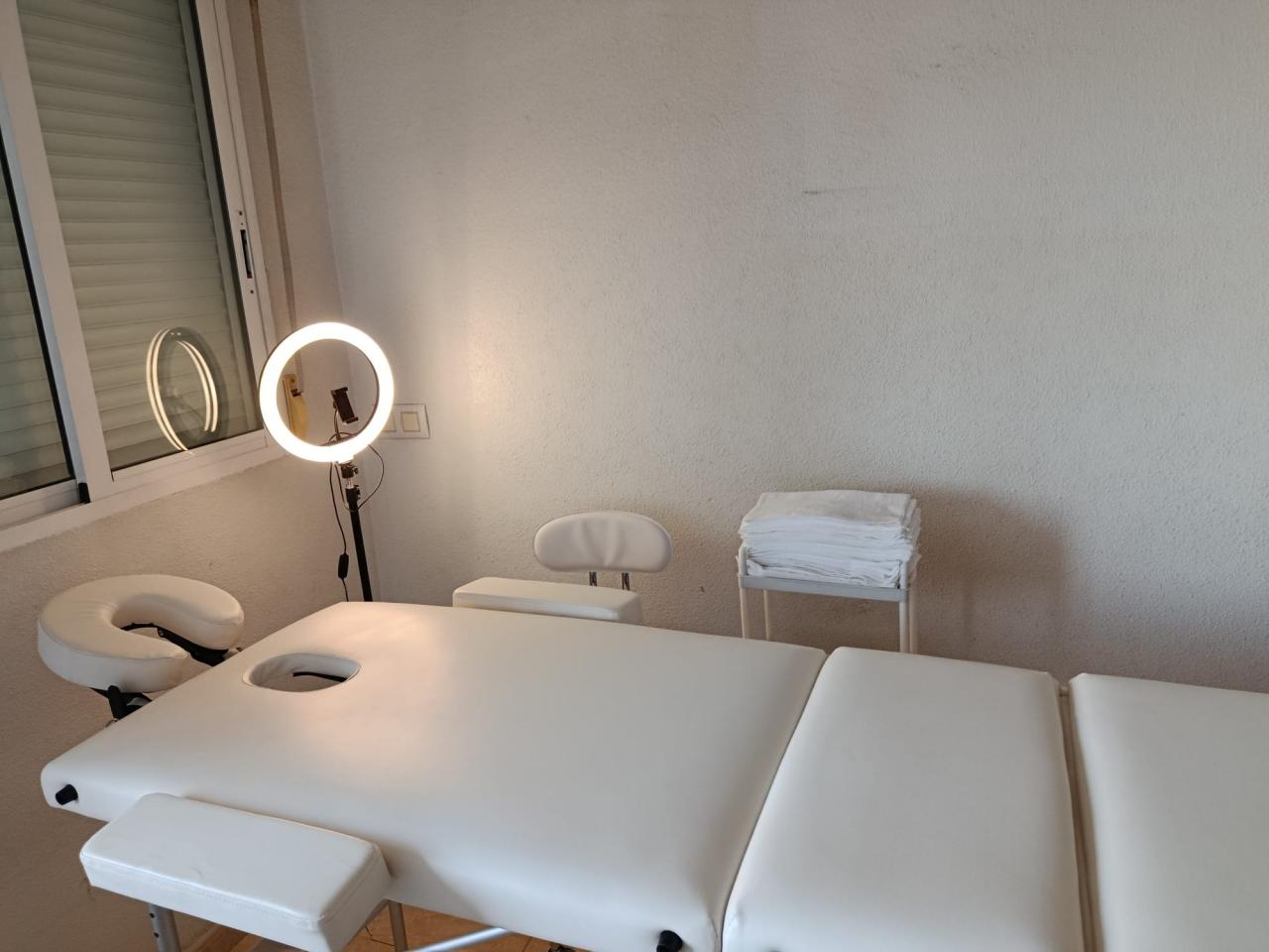 641232692: Chica busca chico en Murcia