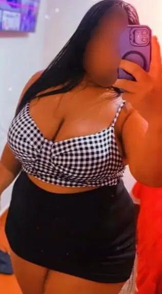 Chica busca chico en Tenerife: 