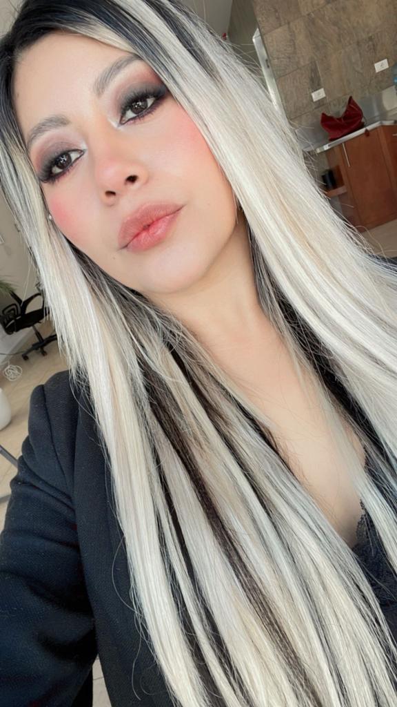 610113436: Chica busca chico en Melilla