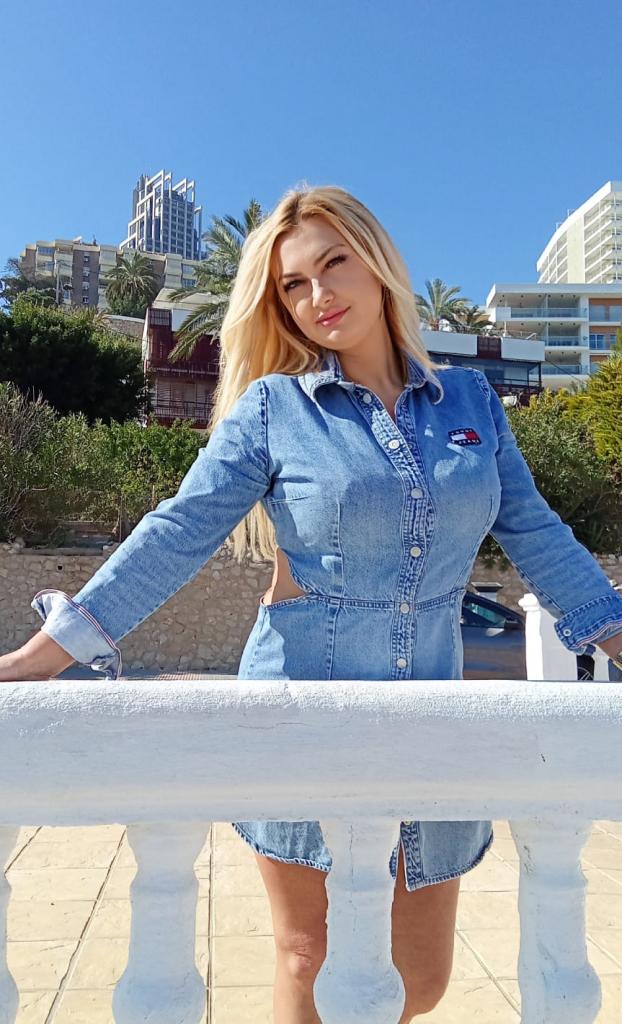 667508408: Chica busca chico en Alicante