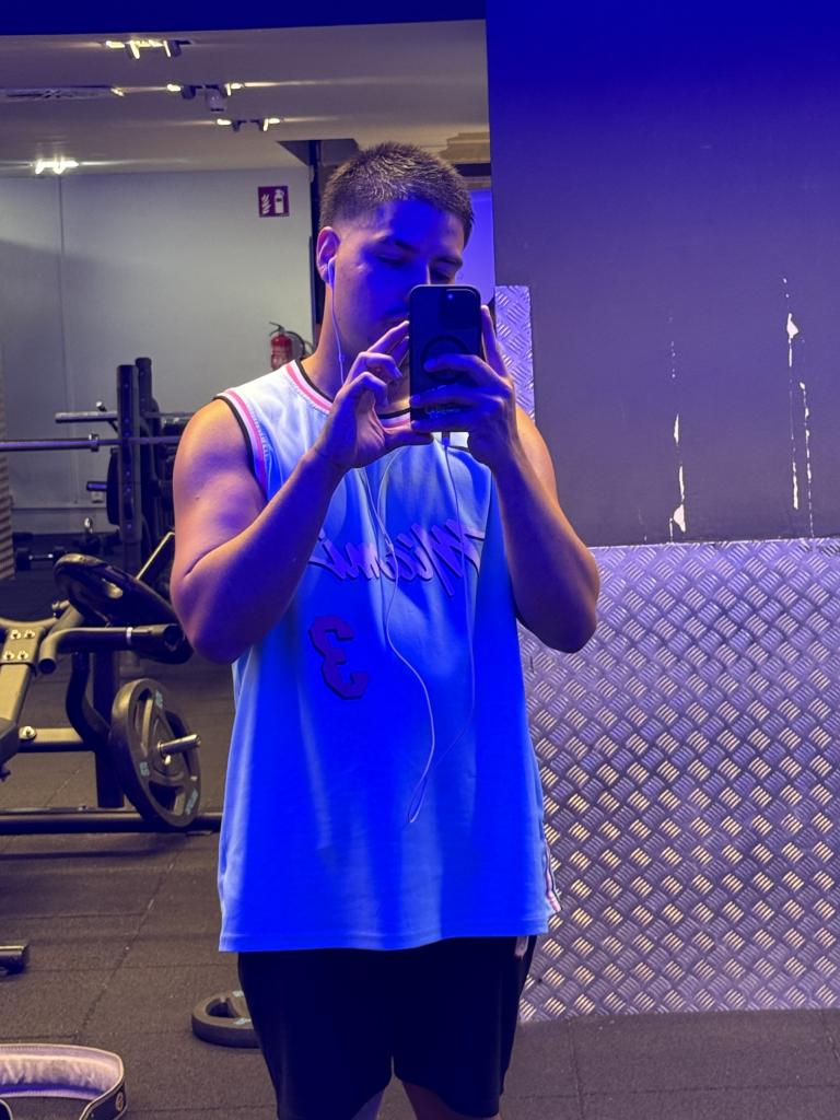 Chico busca chica en Barcelona: 