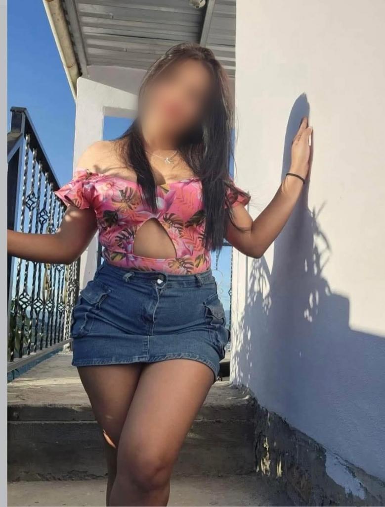 Chica busca chico en Granada: 