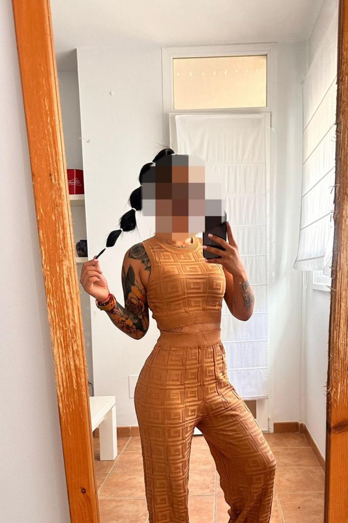 Chica busca chico en Lérida: 