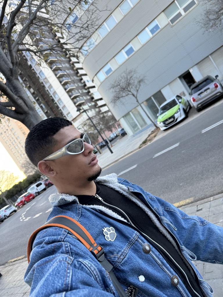 613798201: Chico busca chica en Madrid