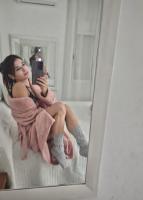 610876029: Chica busca chico en Almería