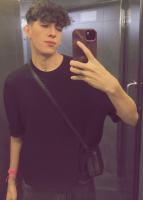 613859467: Chico busca chica en Alicante