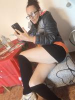 667043580: Chica busca chico en Murcia