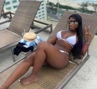 613975992: Chica busca chico en La Coruña