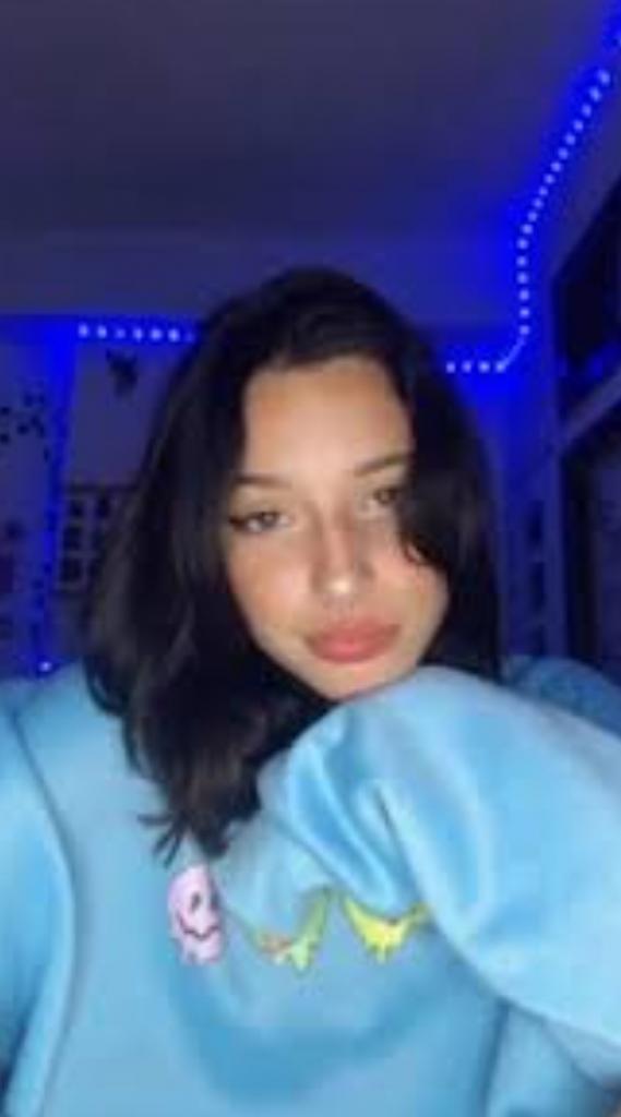 Chica busca chico en Granada: 
