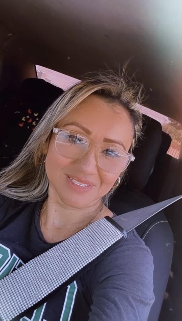 613635993: Chica busca chico en Barcelona