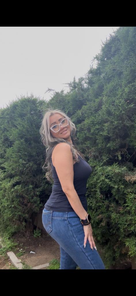 613635993: Chica busca chico en Barcelona