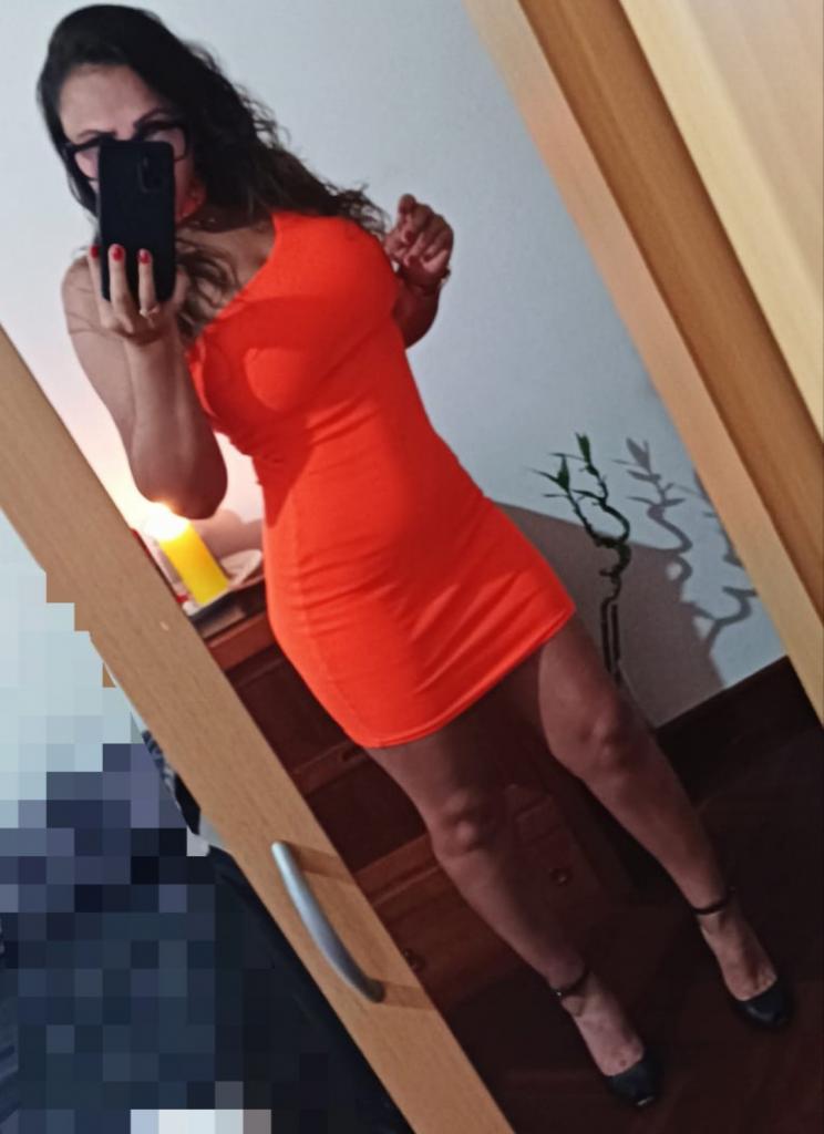 623560531: Chica busca chico en Pontevedra