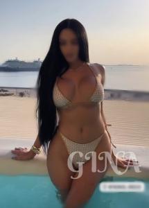 658325594: Chica busca chico en Barcelona