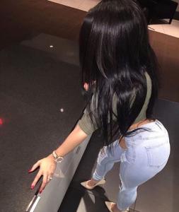603757100: Chica busca chico en Barcelona