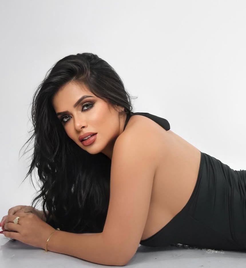 604392381: Chica busca chico en Badajoz