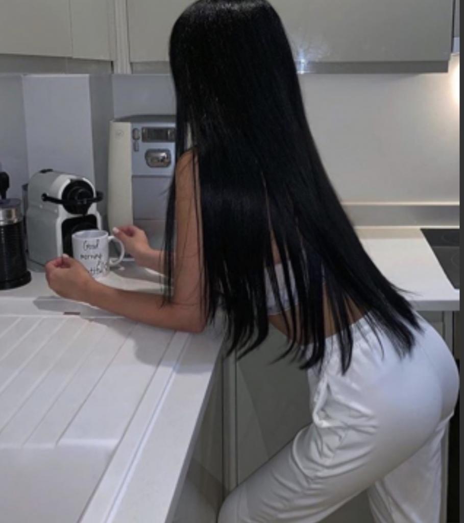 603757100: Chica busca chico en Barcelona