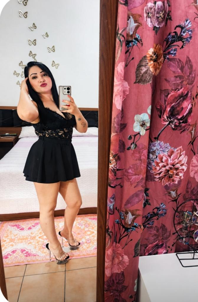 Chica busca chico en Sevilla: Chica busca chico