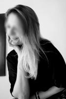 663545113: Chica busca chico en Barcelona