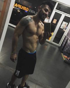 Chico busca chica en Pontevedra: 