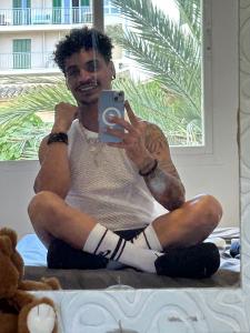 Chico busca chica en Mallorca: 