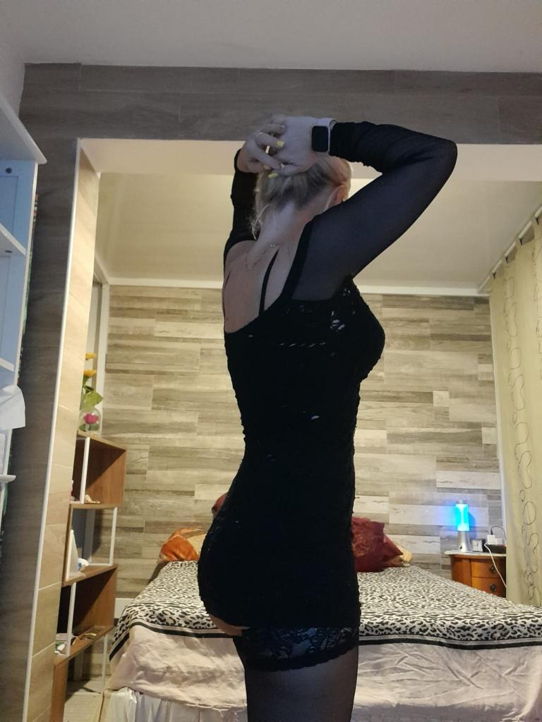 614886065: Chica busca chico en Alicante