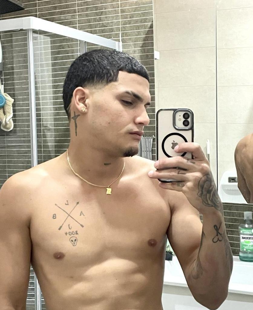 613648306: Chico busca chica en Barcelona