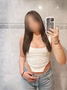 684769026: Chica busca chico en Madrid