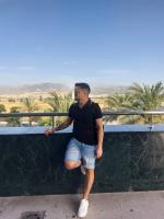 674364619: Chico busca chica en Granada