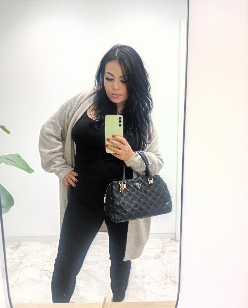 634644959: Chica busca chico en León