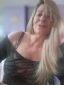 627311912: Chica busca chico en Gerona