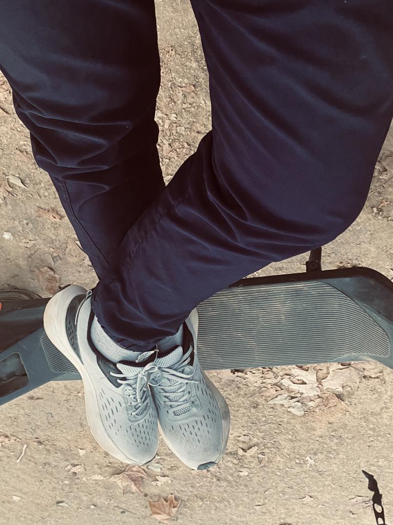 Chico busca chica en Sevilla: 