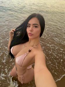 Chica busca chico en Cádiz: 