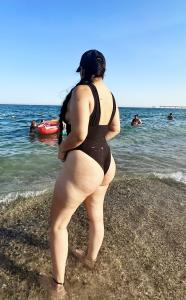 687457981: Chica busca chico en Barcelona