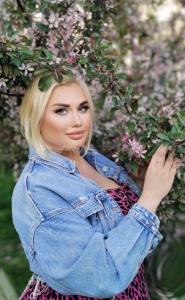 614257030: Chica busca chico en Barcelona