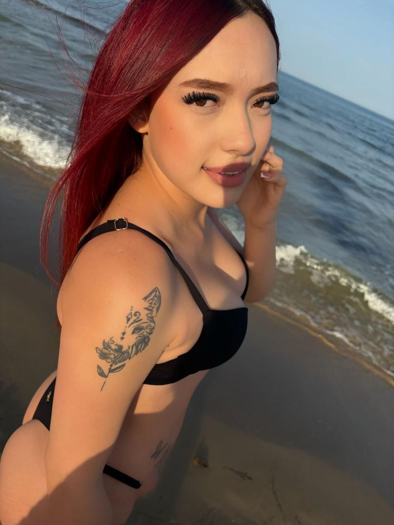 Chica busca chico en Alicante: Chica busca chico