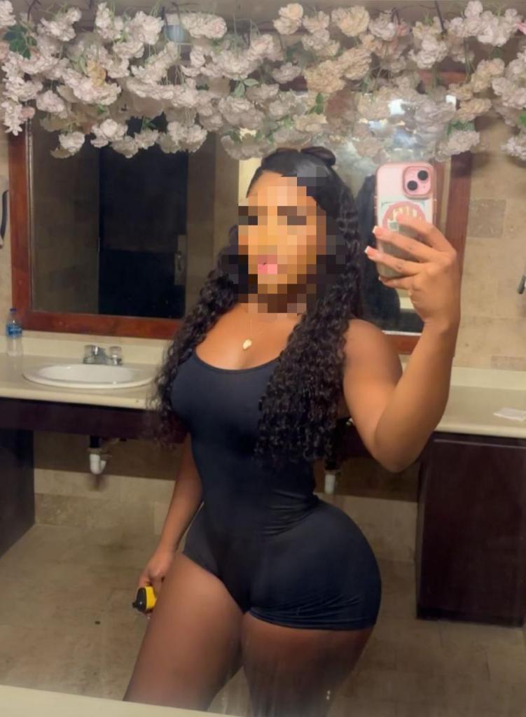 Chica busca chico en Tenerife: 