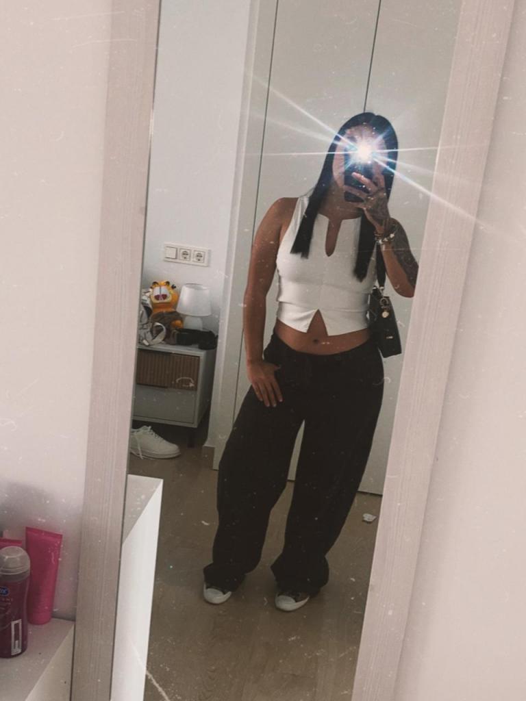 613503898: Chica busca chico en Almería