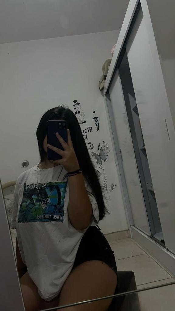 Chica busca chico en Almería: 