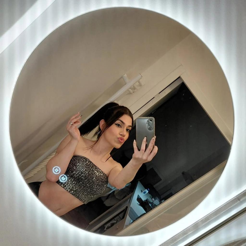 627537266: Chica busca chico en Alicante